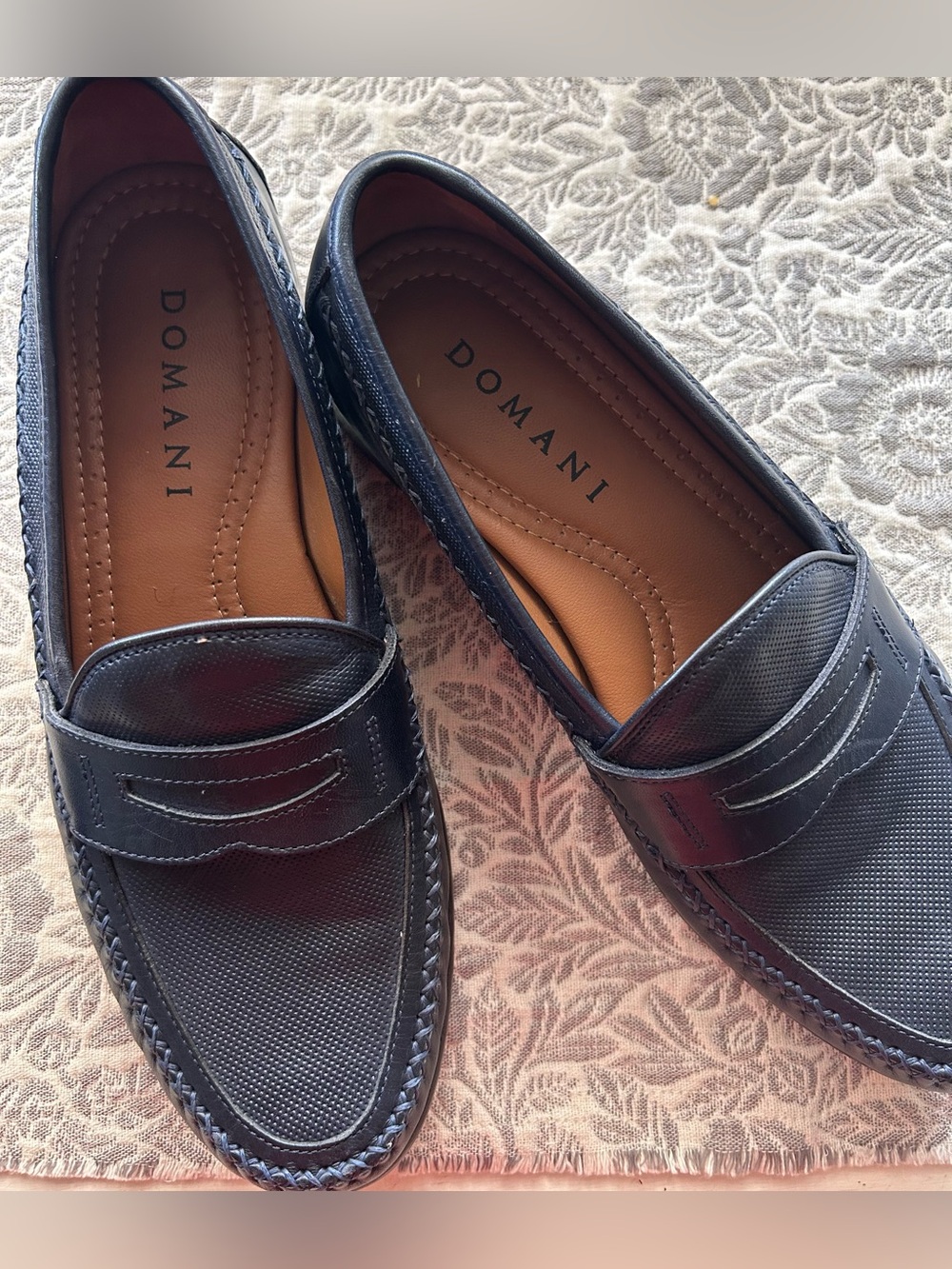 Domani Reeves Navy Penny Loafers size 9